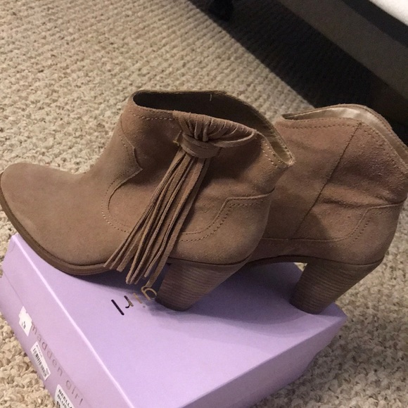 Booties - Picture 6 of 7